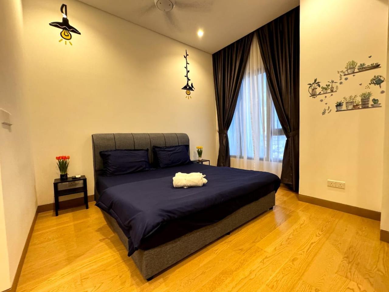 Pangsapuri Lucantia Serviced *